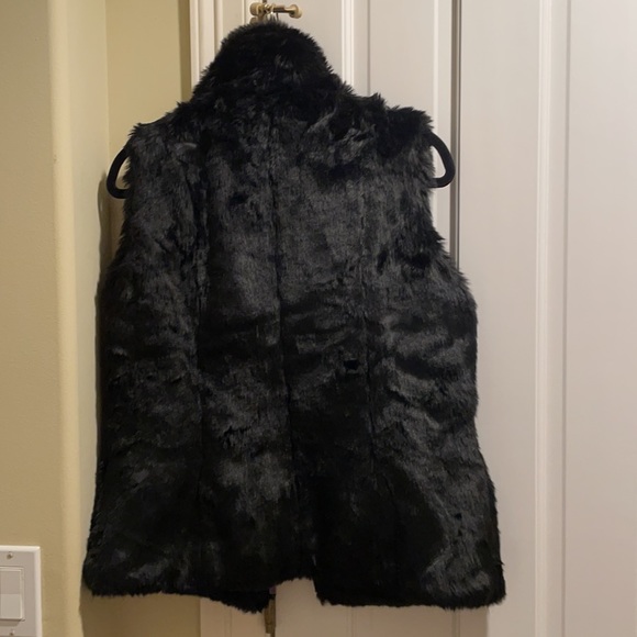 Reversible Fur Coat Vest - Picture 4 of 4